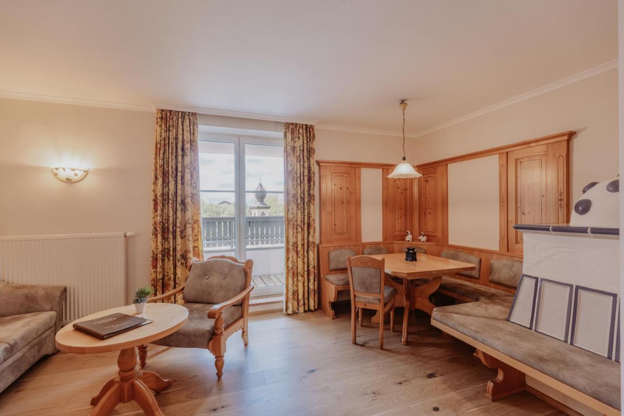 Landhotel Gschirnwirt Eugendorf Exteriör bild