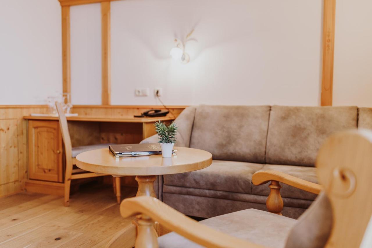 Landhotel Gschirnwirt Eugendorf Exteriör bild