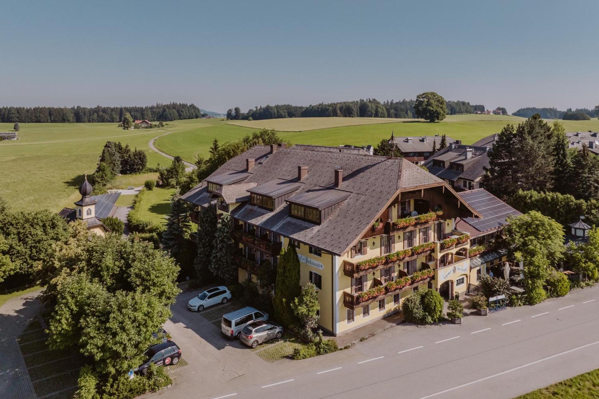 Landhotel Gschirnwirt Eugendorf Exteriör bild